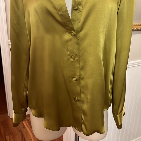 Inclan Studio button down blouse - Picture 4 of 9